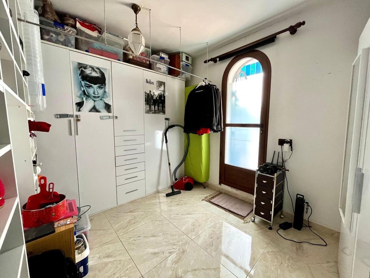4 makuuhuone Huvila myytävänä paikassa Orihuela mukana uima-altaan - 879 000 € (Ref: 10035830)