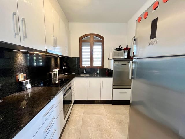 4 makuuhuone Huvila myytävänä paikassa Orihuela mukana uima-altaan - 879 000 € (Ref: 10035830)