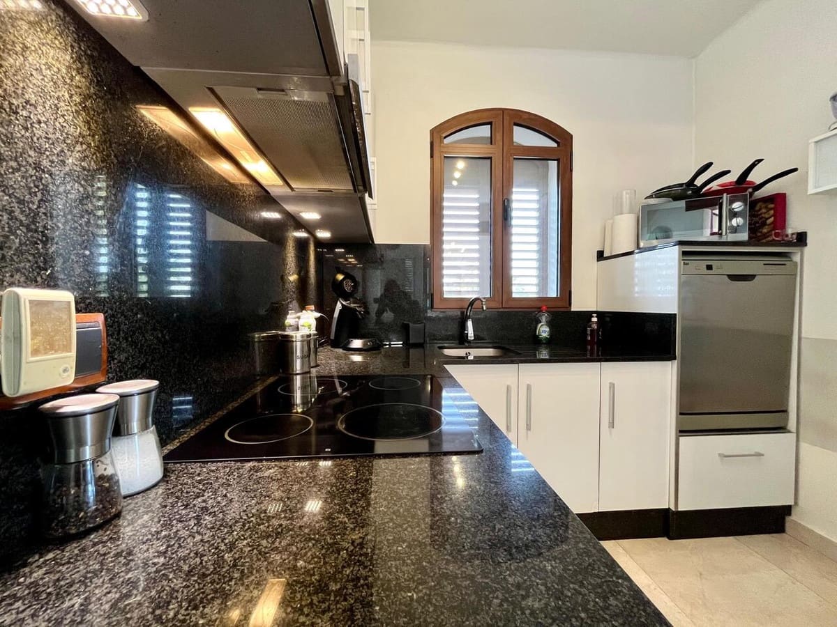 4 makuuhuone Huvila myytävänä paikassa Orihuela mukana uima-altaan - 879 000 € (Ref: 10035830)