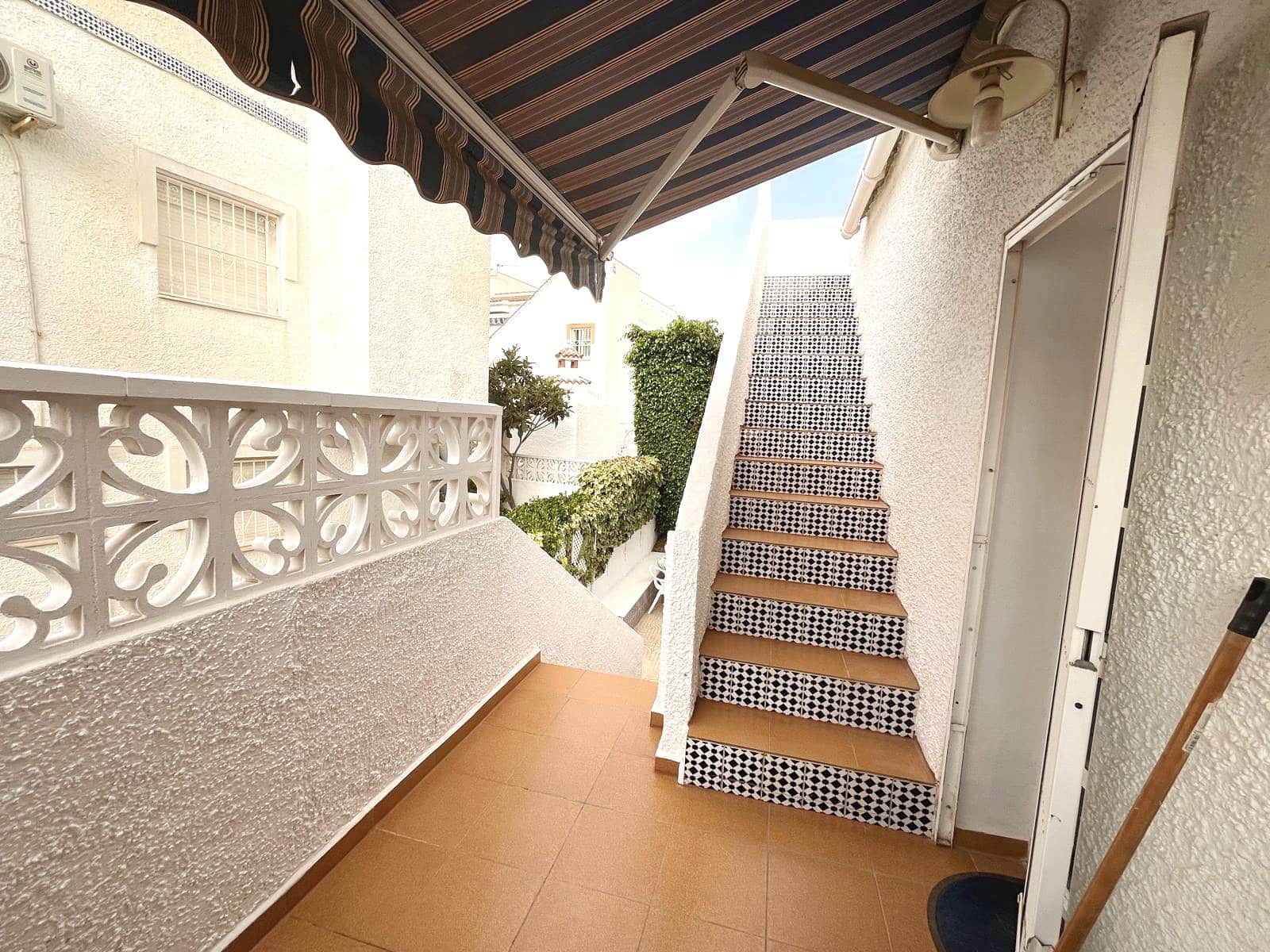 3 bedroom Semi-detached Villa for sale in Ciudad Quesada with pool - € 255,000 (Ref: 10037688)