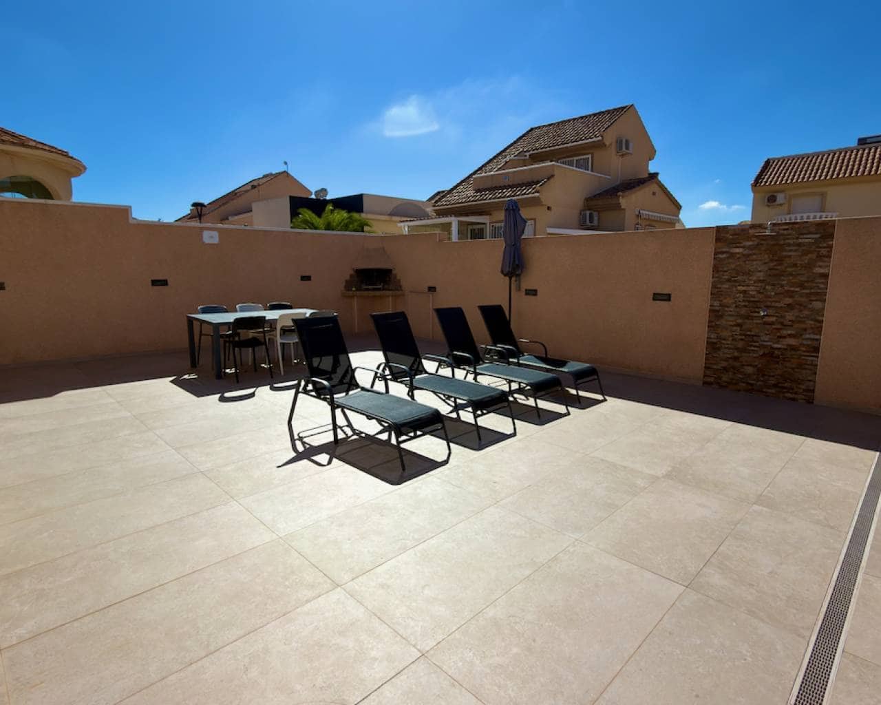 3 chambre Villa/Maison à vendre à Ciudad Quesada avec piscine garage - 325 000 € (Ref: 10079079)