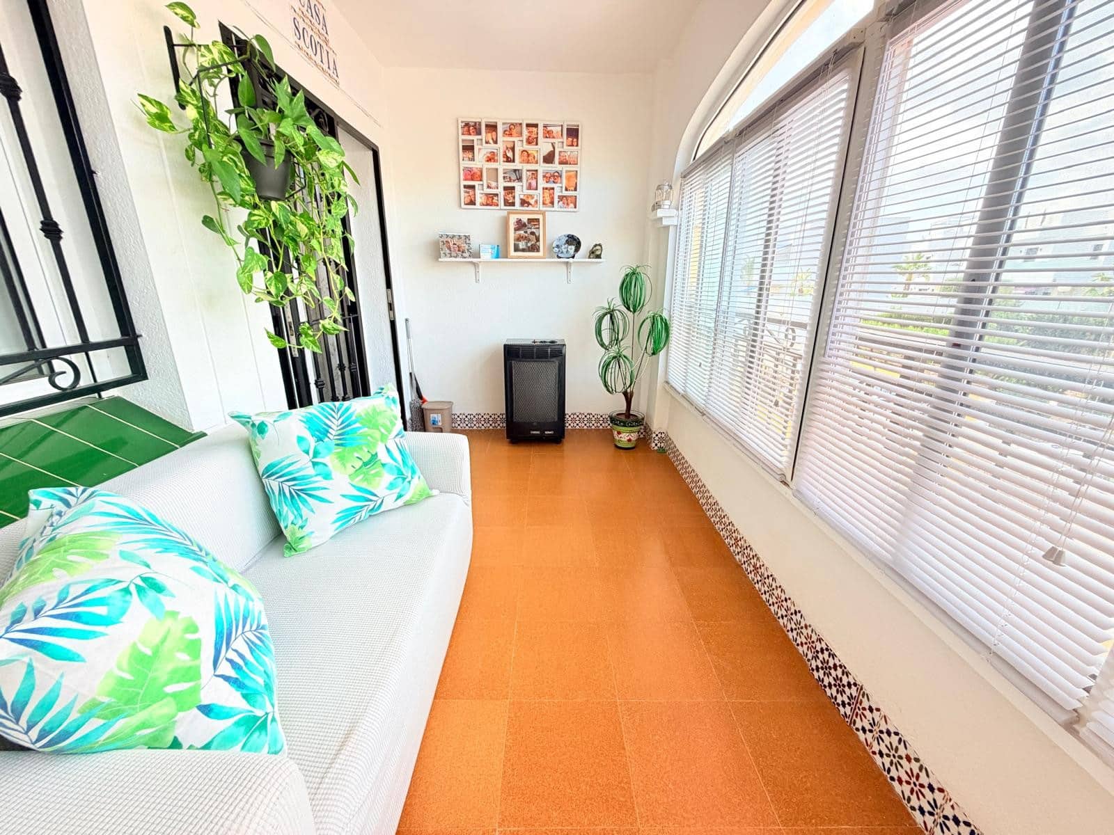2 bedroom Penthouse for sale in Los Montesinos - € 135,000 (Ref: 10095342)