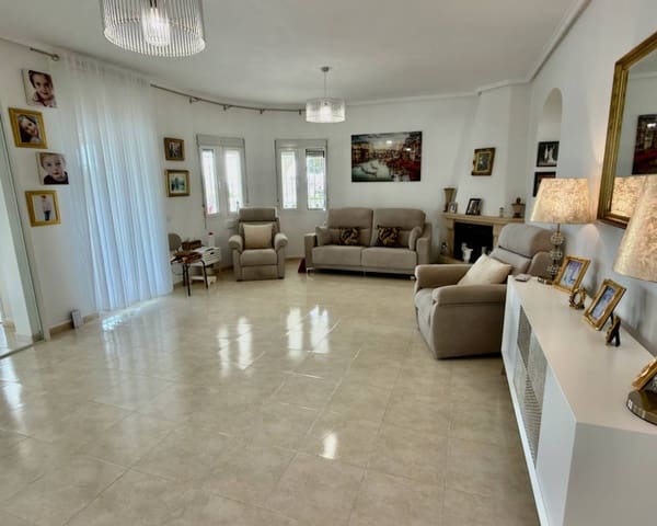 3 Zimmer Villa zu verkaufen in Ciudad Quesada, Rojales mit Pool Garage - 650.000 € (Ref: 10121152)