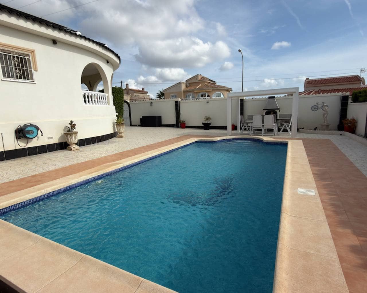 3 Zimmer Villa zu verkaufen in Ciudad Quesada mit Pool Garage - 650.000 € (Ref: 10121152)