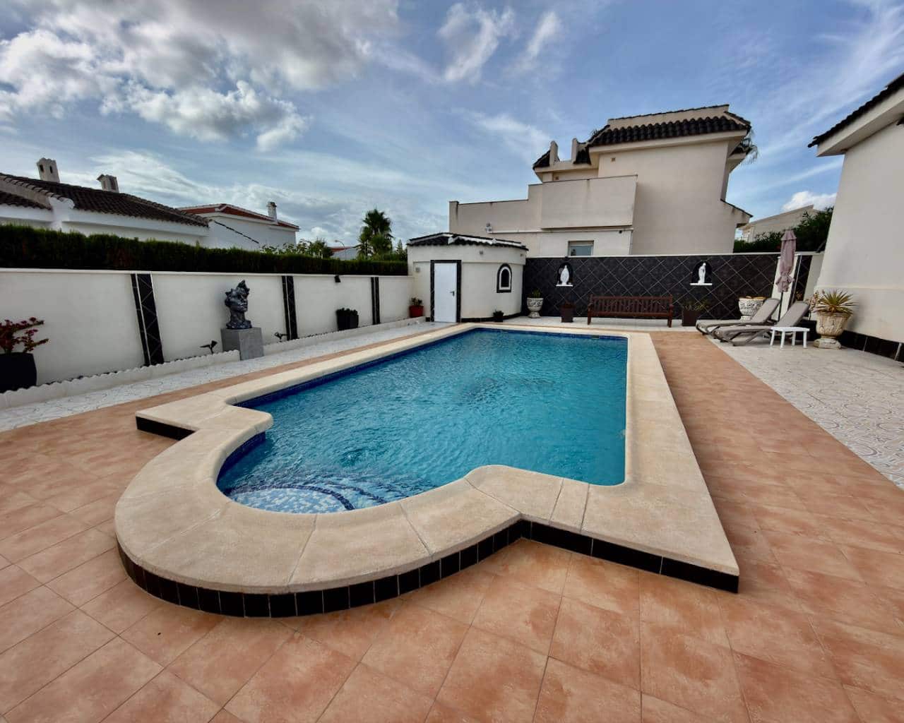 3 Zimmer Villa zu verkaufen in Ciudad Quesada mit Pool Garage - 650.000 € (Ref: 10121152)