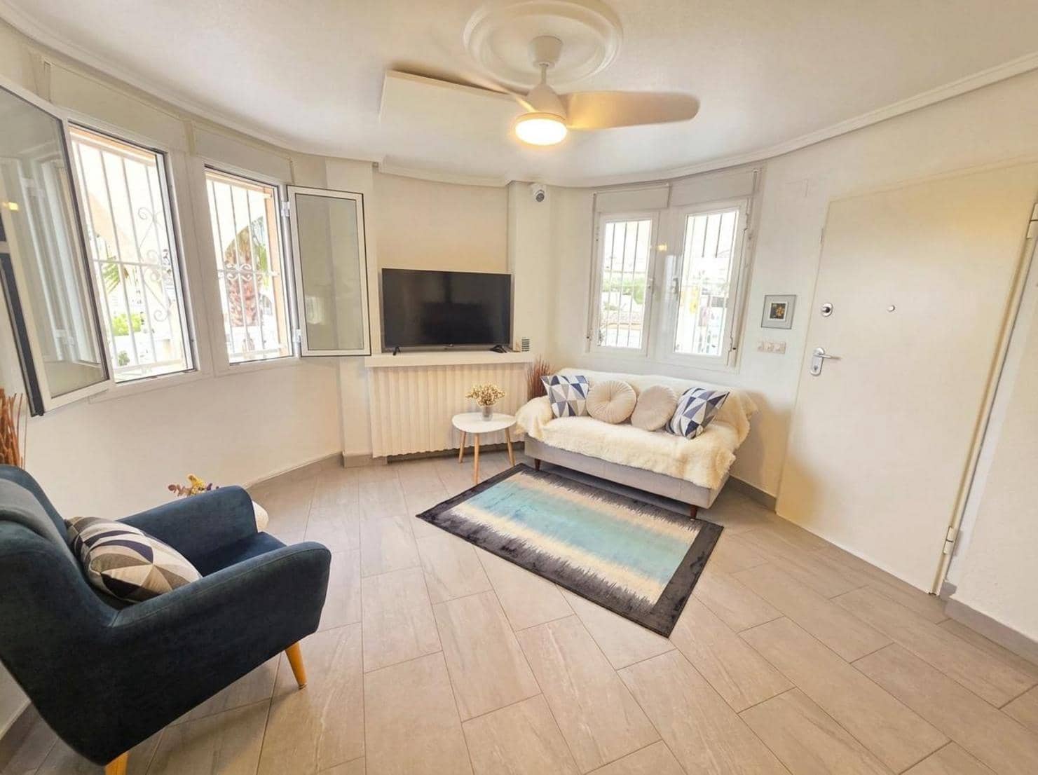 3 bedroom Villa for sale in Rojales with pool garage - € 385,000 (Ref: 10165775)