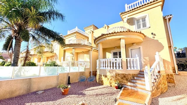3 soverom Kjedet enebolig til salgs i Ciudad Quesada, Rojales med svømmebasseng garasje - € 289 000 (Ref: 10172876)