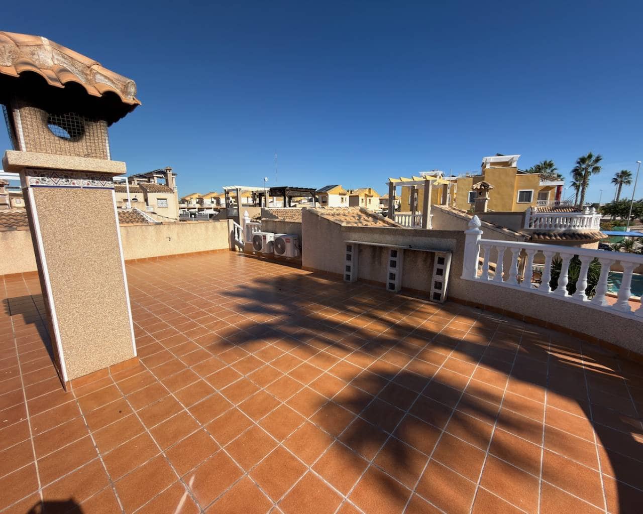 3 Zimmer Villa zu verkaufen in Guardamar del Segura mit Pool Garage - 399.995 € (Ref: 10180731)