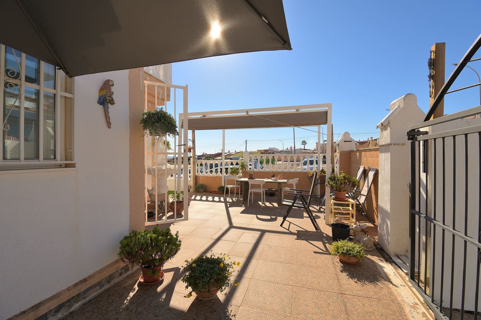 2 soverom Kjedet enebolig til salgs i Ciudad Quesada med svømmebasseng - € 190 000 (Ref: 10180733)