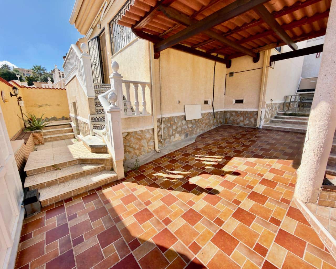 3 slaapkamer Villa te koop in Ciudad Quesada met zwembad garage - € 235.000 (Ref: 10183723)