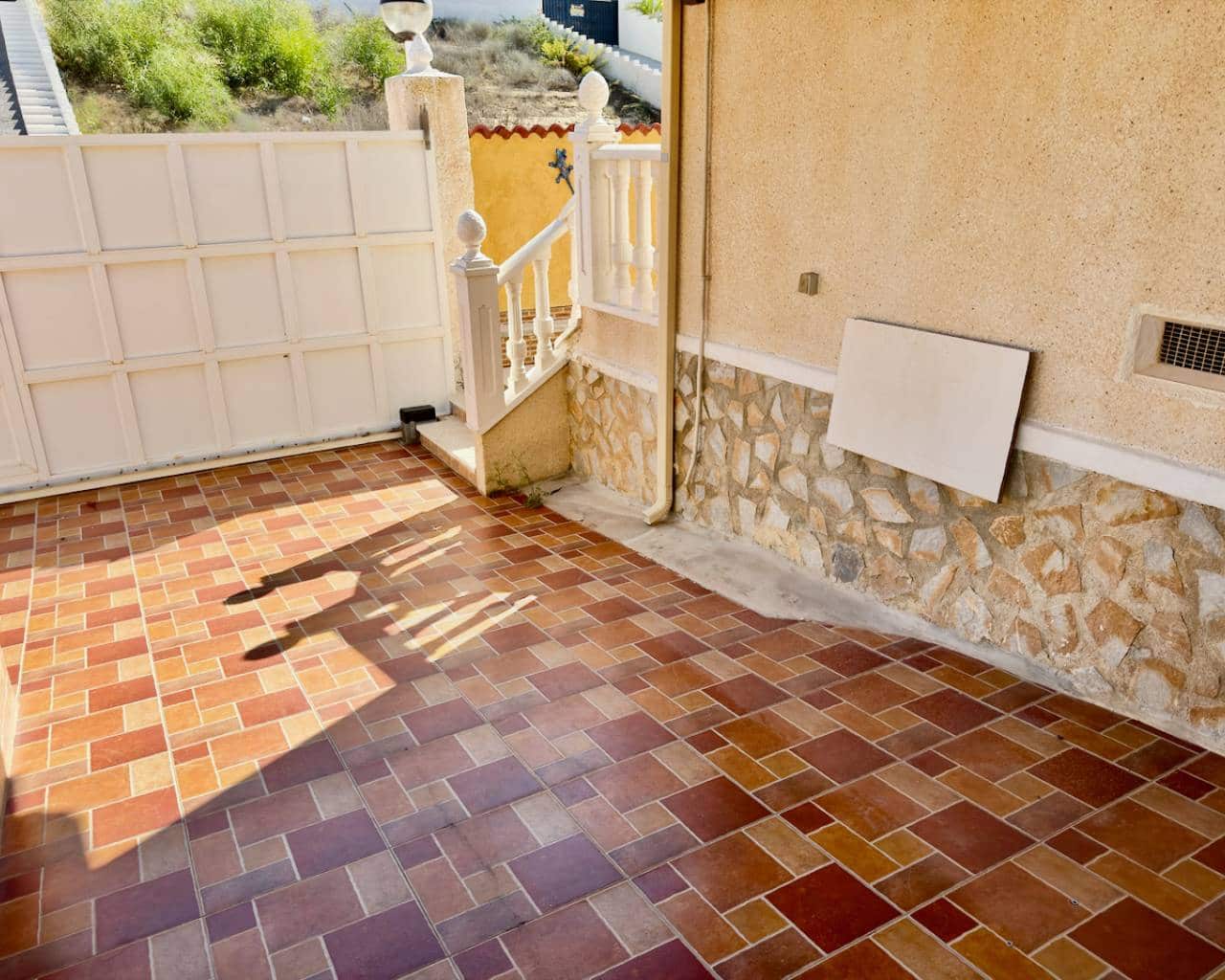 3 slaapkamer Villa te koop in Ciudad Quesada met zwembad garage - € 235.000 (Ref: 10183723)