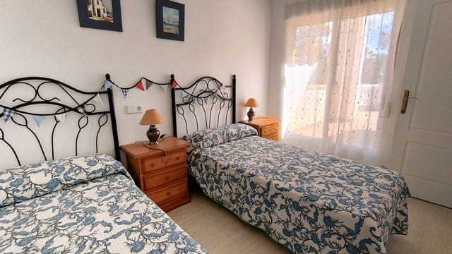 3 makuuhuone Huvila myytävänä paikassa El Raso, Guardamar del Segura mukana uima-altaan 
autotalli - 269 000 € (Ref: 8948380)