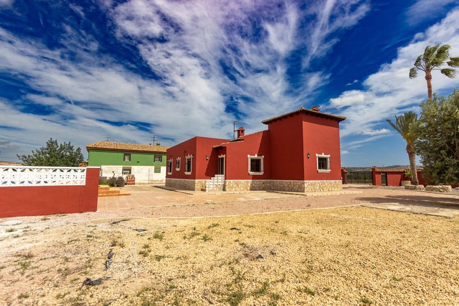 3 sypialnia Finka/Dom wiejski na sprzedaż w Orihuela z basenem garażem - 295 000 € (Ref: 9000342)