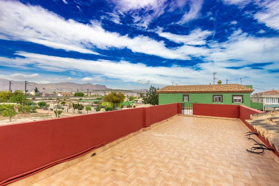 3 sypialnia Finka/Dom wiejski na sprzedaż w Orihuela z basenem garażem - 295 000 € (Ref: 9000342)