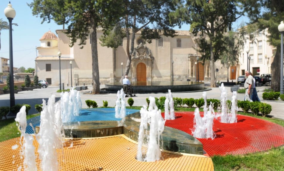 3 sypialnia Finka/Dom wiejski na sprzedaż w Orihuela z basenem garażem - 295 000 € (Ref: 9000342)