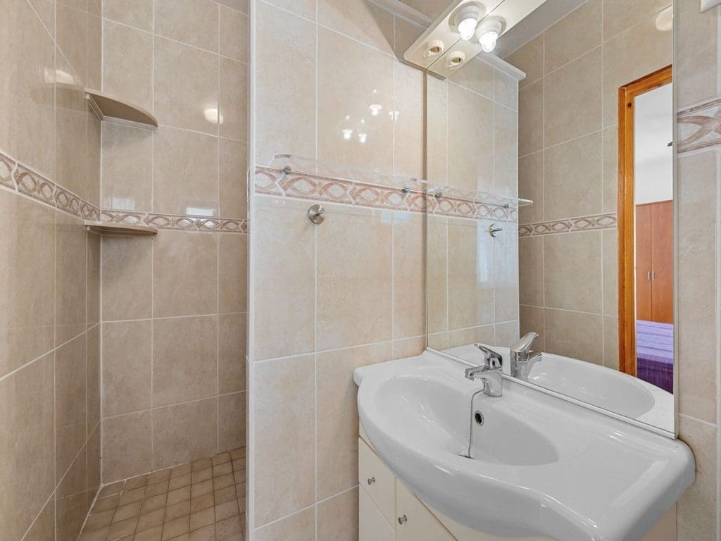 3 makuuhuone Huoneisto myytävänä paikassa Benimar mukana uima-altaan - 158 500 € (Ref: 9028671)