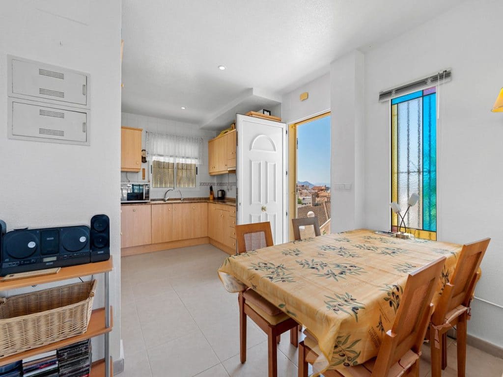 3 makuuhuone Huoneisto myytävänä paikassa Benimar mukana uima-altaan - 158 500 € (Ref: 9028671)