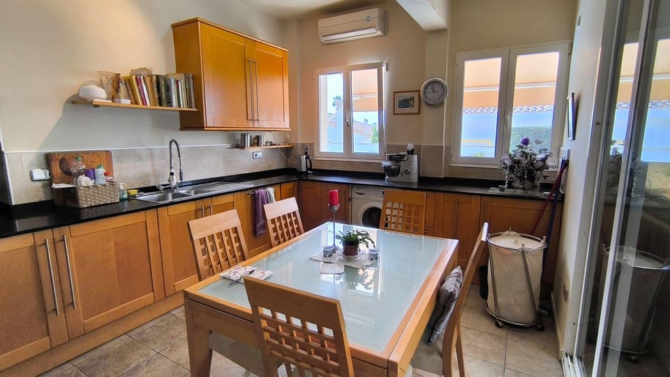 3 soveværelse Villa til salg i Ciudad Quesada med swimmingpool garage - € 495.000 (Ref: 9086405)