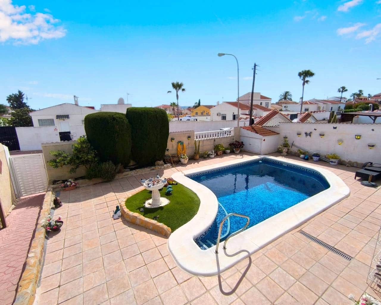 3 Zimmer Villa zu verkaufen in Ciudad Quesada mit Pool Garage - 365.000 € (Ref: 9086406)