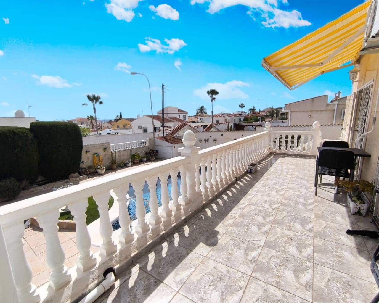 3 Zimmer Villa zu verkaufen in Ciudad Quesada mit Pool Garage - 365.000 € (Ref: 9086406)