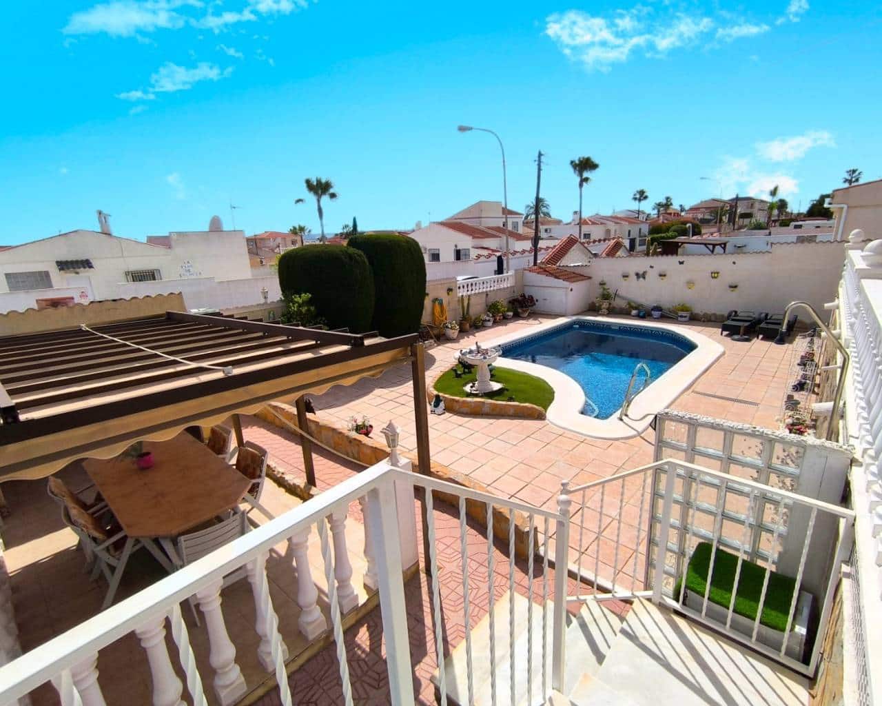 3 Zimmer Villa zu verkaufen in Ciudad Quesada mit Pool Garage - 365.000 € (Ref: 9086406)