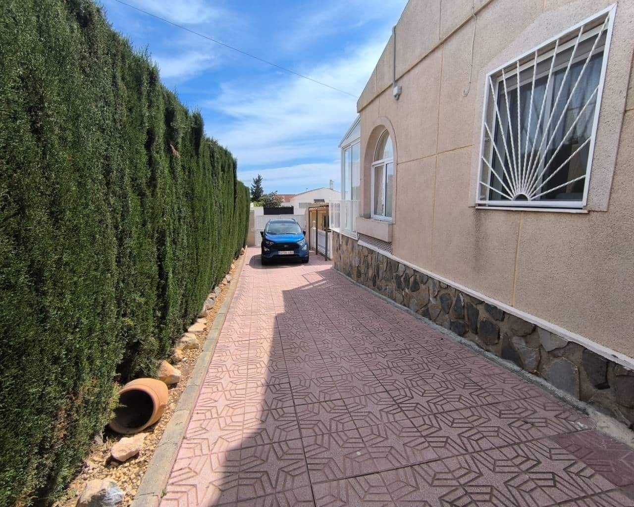 3 Zimmer Villa zu verkaufen in Ciudad Quesada mit Pool Garage - 365.000 € (Ref: 9086406)