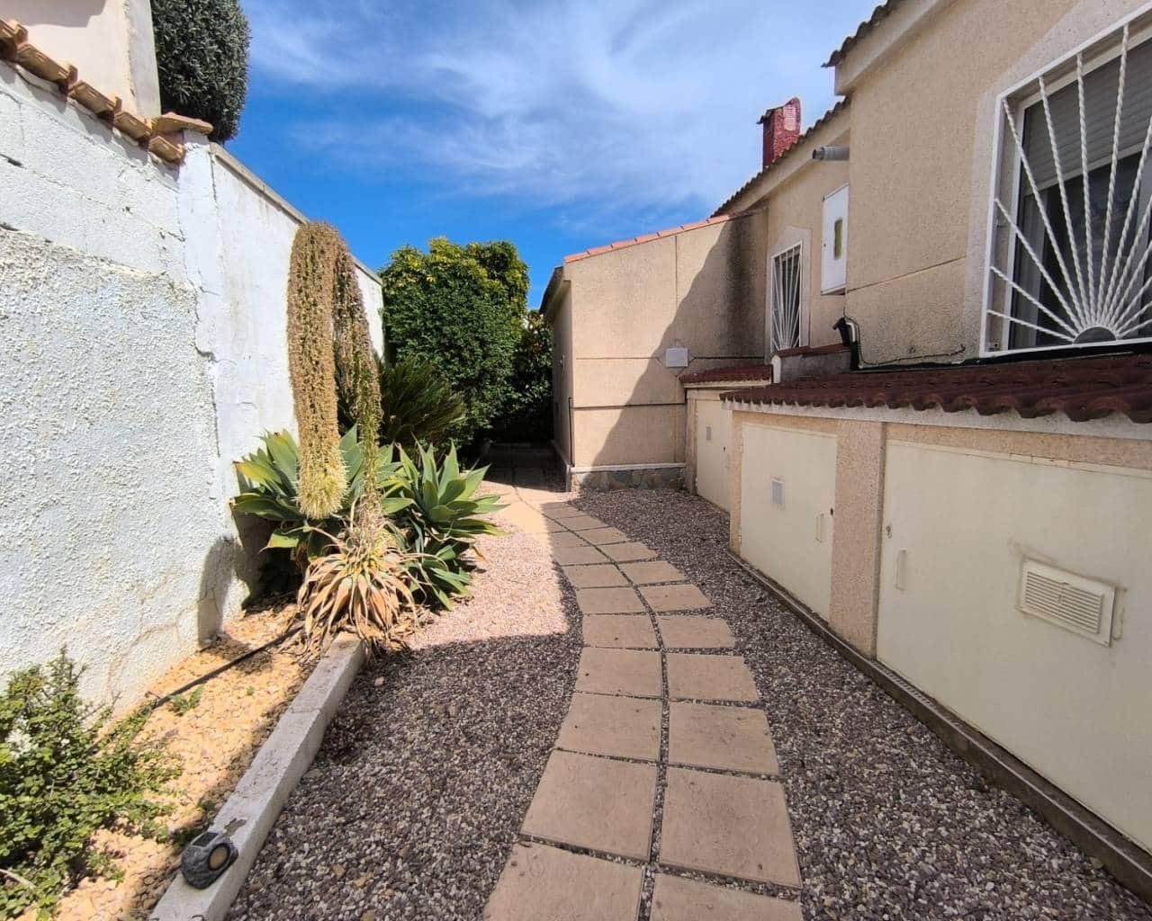 3 Zimmer Villa zu verkaufen in Ciudad Quesada mit Pool Garage - 365.000 € (Ref: 9086406)