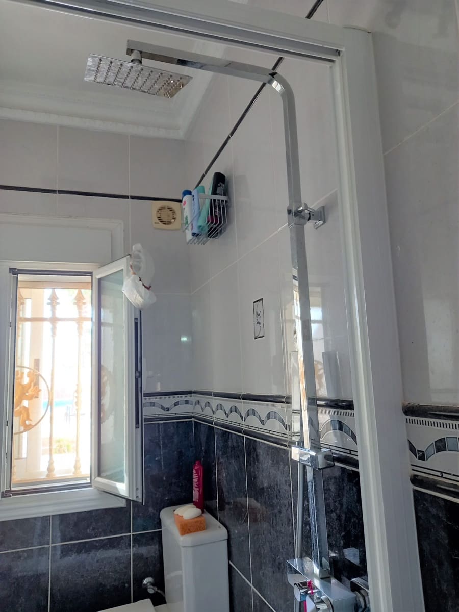 6 bedroom Villa for sale in Guardamar del Segura with pool - € 900,000 (Ref: 9088328)