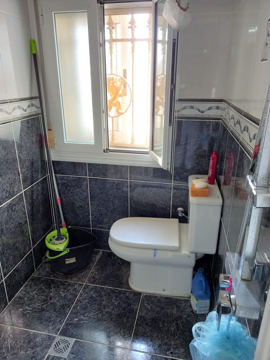 6 bedroom Villa for sale in Guardamar del Segura with pool - € 900,000 (Ref: 9088328)