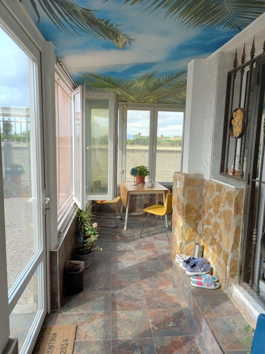 6 bedroom Villa for sale in Guardamar del Segura with pool - € 900,000 (Ref: 9088328)