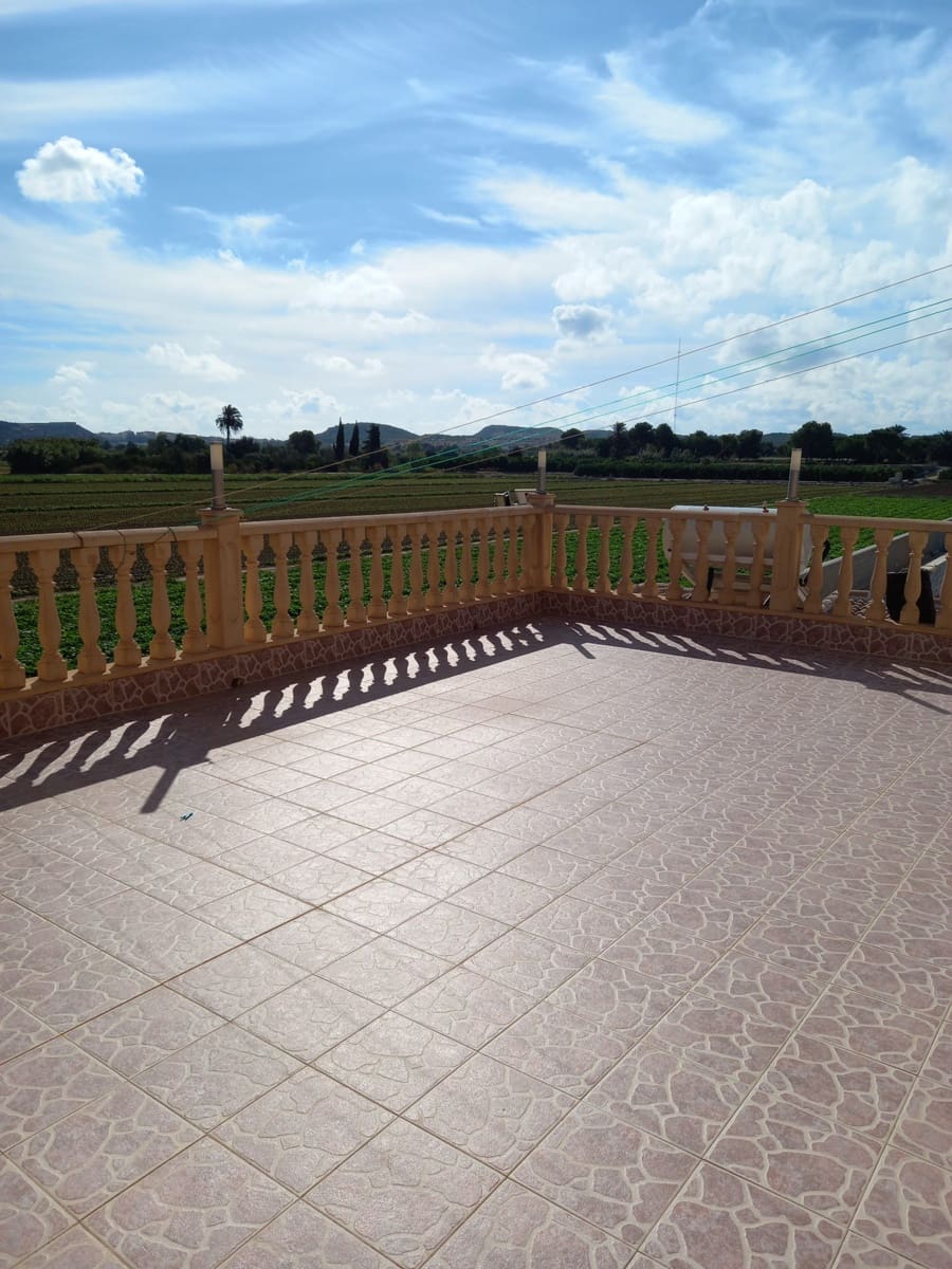 6 bedroom Villa for sale in Guardamar del Segura with pool - € 900,000 (Ref: 9088328)