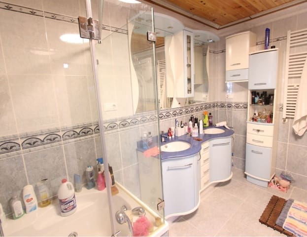 6 chambre Villa/Maison à vendre à Guardamar del Segura avec piscine - 900 000 € (Ref: 9088328)