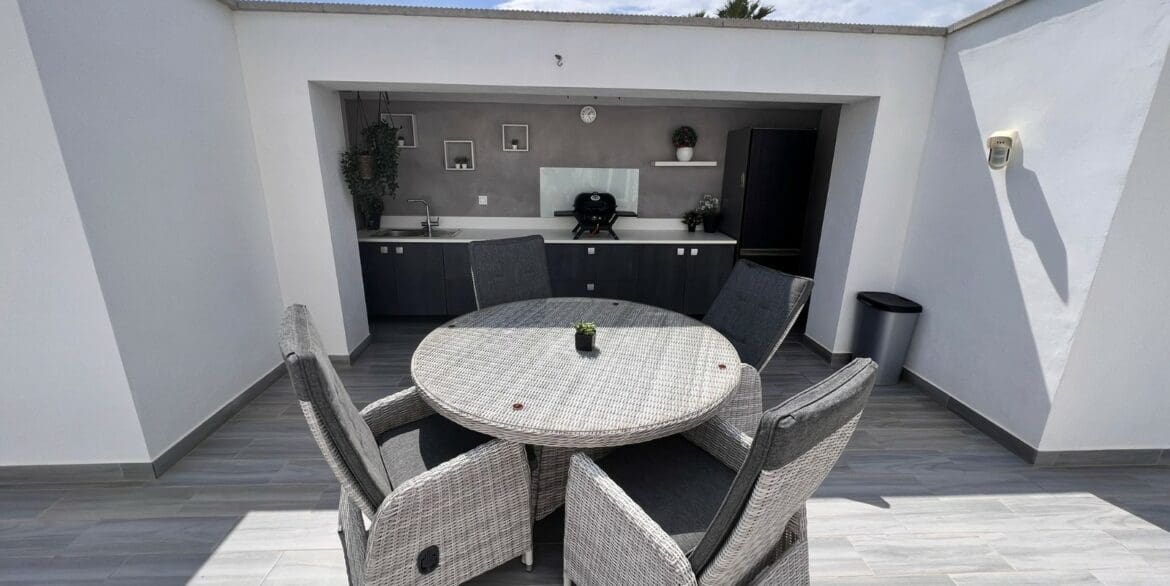 3 bedroom Finca/Country House for sale in Elche / Elx with pool - € 435,000 (Ref: 9127890)