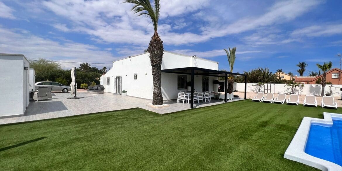 3 bedroom Finca/Country House for sale in Elche / Elx with pool - € 435,000 (Ref: 9127890)