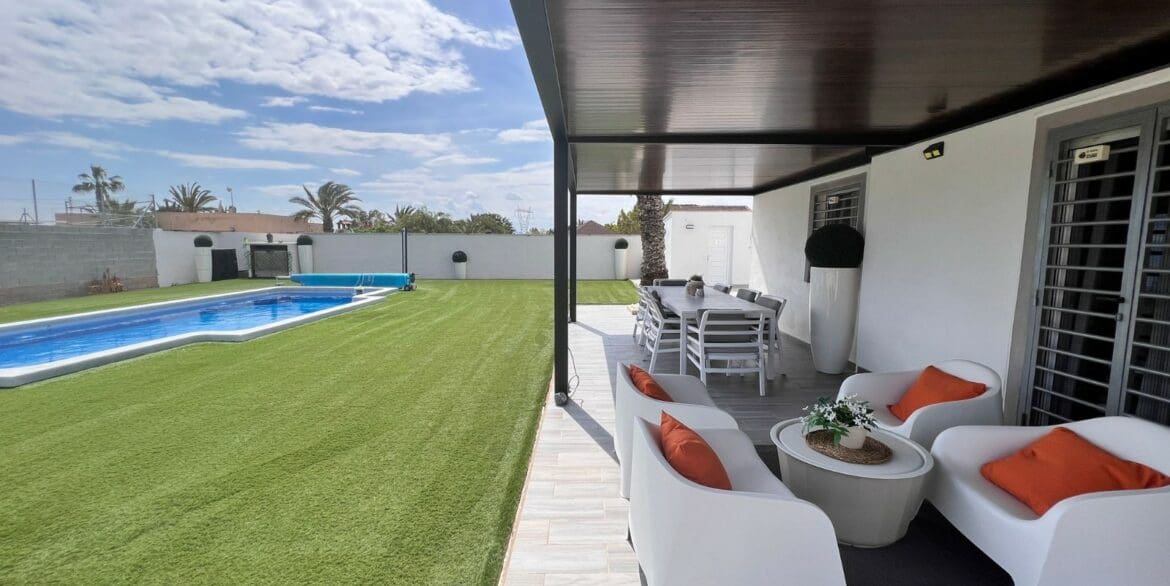 3 bedroom Finca/Country House for sale in Elche / Elx with pool - € 435,000 (Ref: 9127890)
