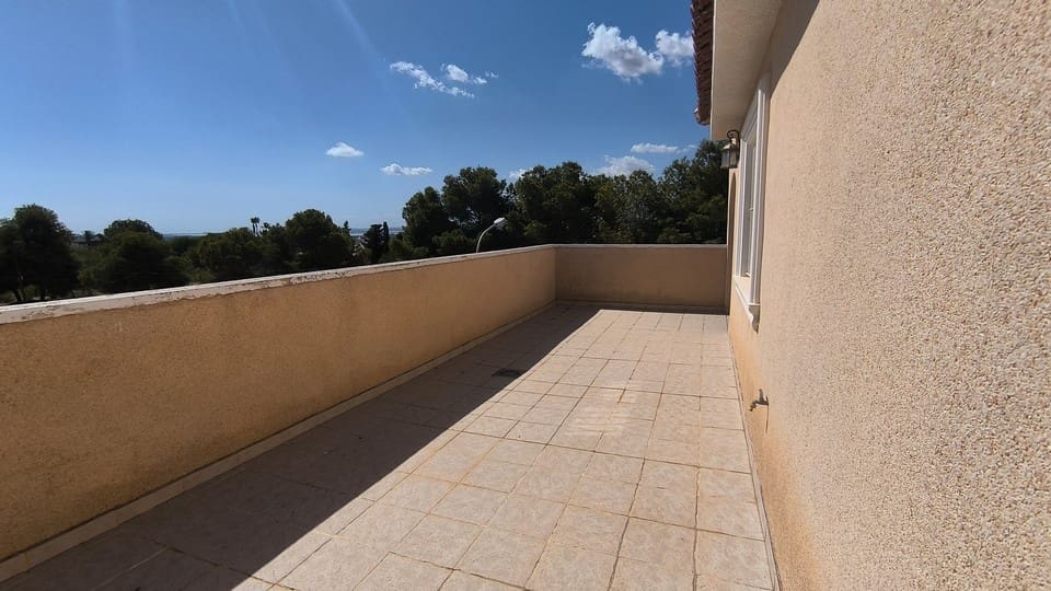 7 sypialnia Willa na sprzedaż w Ciudad Quesada z basenem garażem - 599 950 € (Ref: 9426073)
