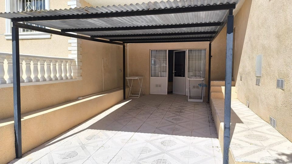 7 sypialnia Willa na sprzedaż w Ciudad Quesada z basenem garażem - 599 950 € (Ref: 9426073)