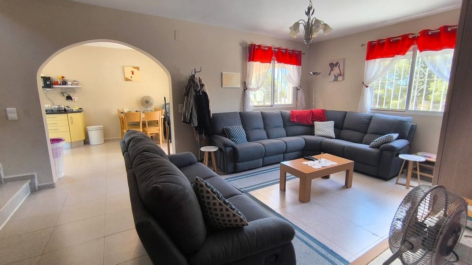 7 sypialnia Willa na sprzedaż w Ciudad Quesada z basenem garażem - 599 950 € (Ref: 9426073)