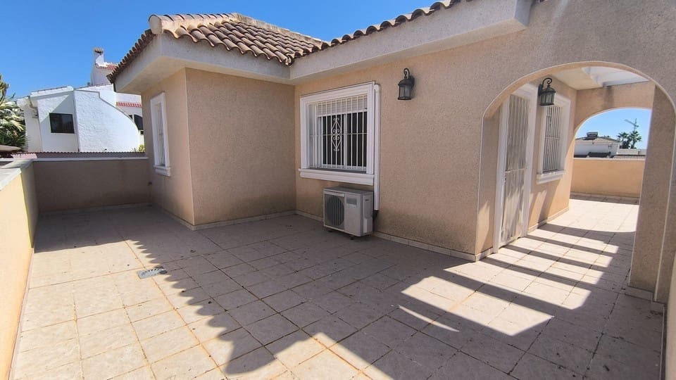 7 sypialnia Willa na sprzedaż w Ciudad Quesada z basenem garażem - 599 950 € (Ref: 9426073)