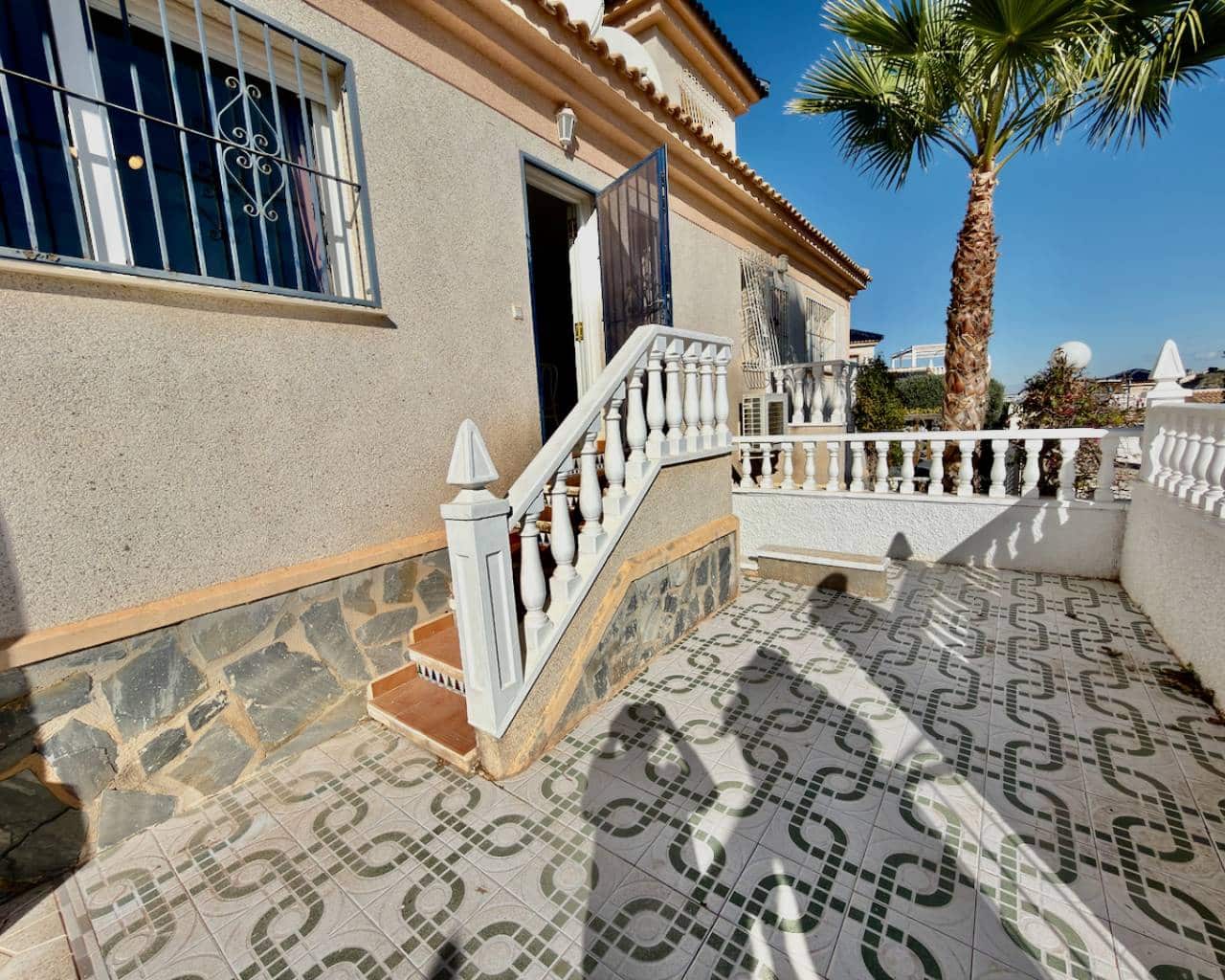 3 Zimmer Villa zu verkaufen in Ciudad Quesada mit Pool Garage - 200.000 € (Ref: 9426078)