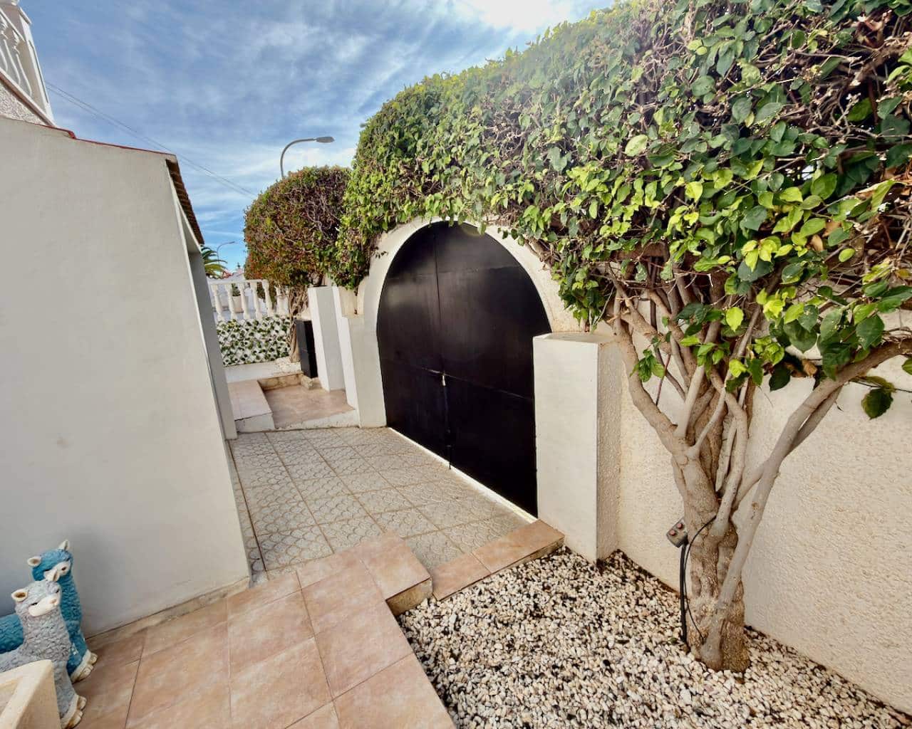 4 quarto Moradia para venda em Ciudad Quesada com piscina garagem - 485 000 € (Ref: 9426080)