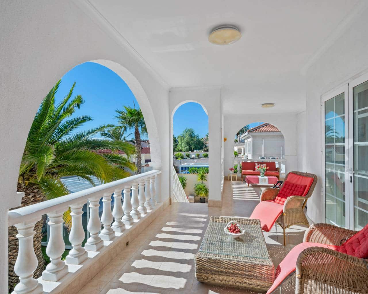 4 soveværelse Villa til salg i Ciudad Quesada med swimmingpool garage - € 850.000 (Ref: 9426081)