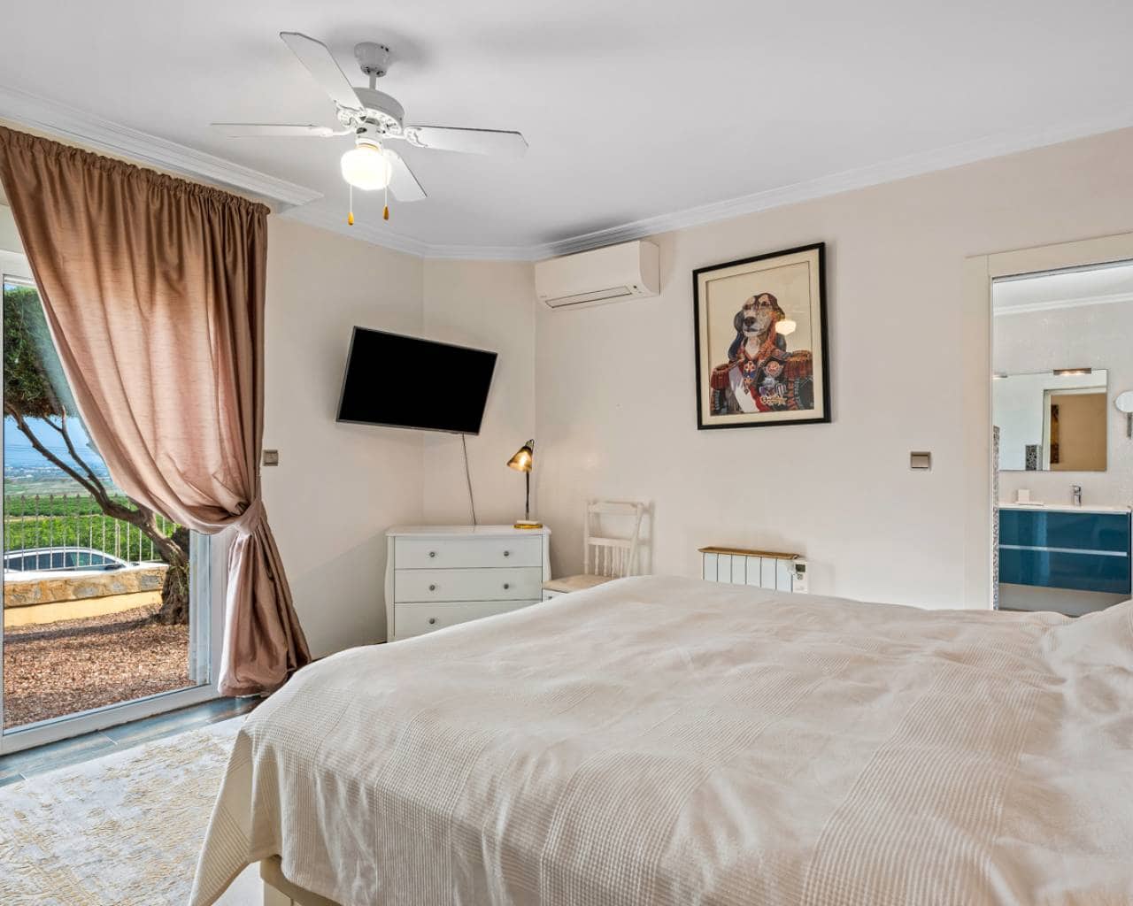 5 soveværelse Villa til salg i Algorfa med swimmingpool garage - € 770.000 (Ref: 9426082)