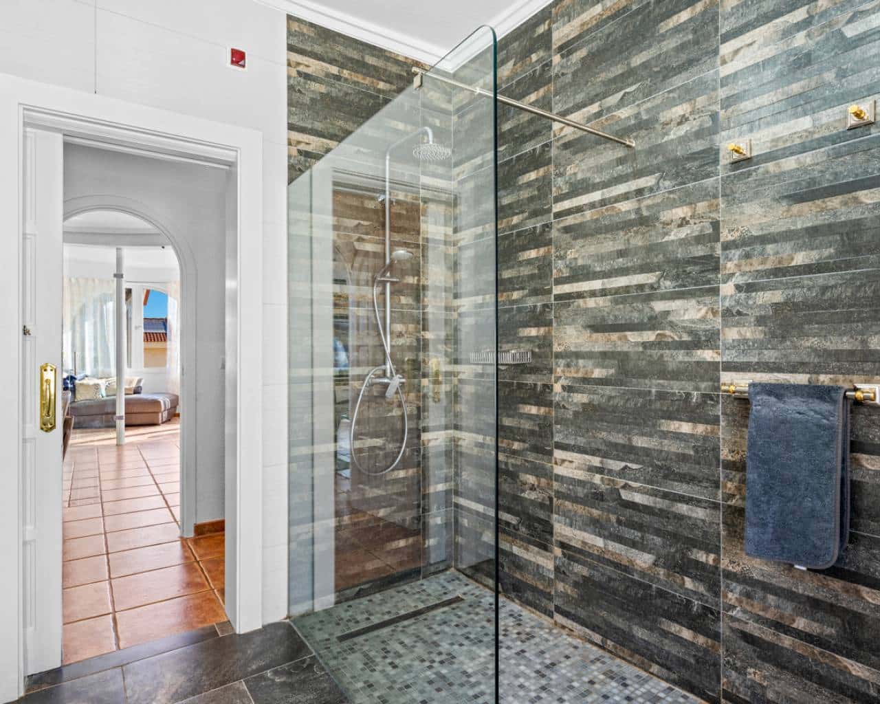 4 makuuhuone Huvila myytävänä paikassa Ciudad Quesada mukana uima-altaan 
autotalli - 650 000 € (Ref: 9426083)