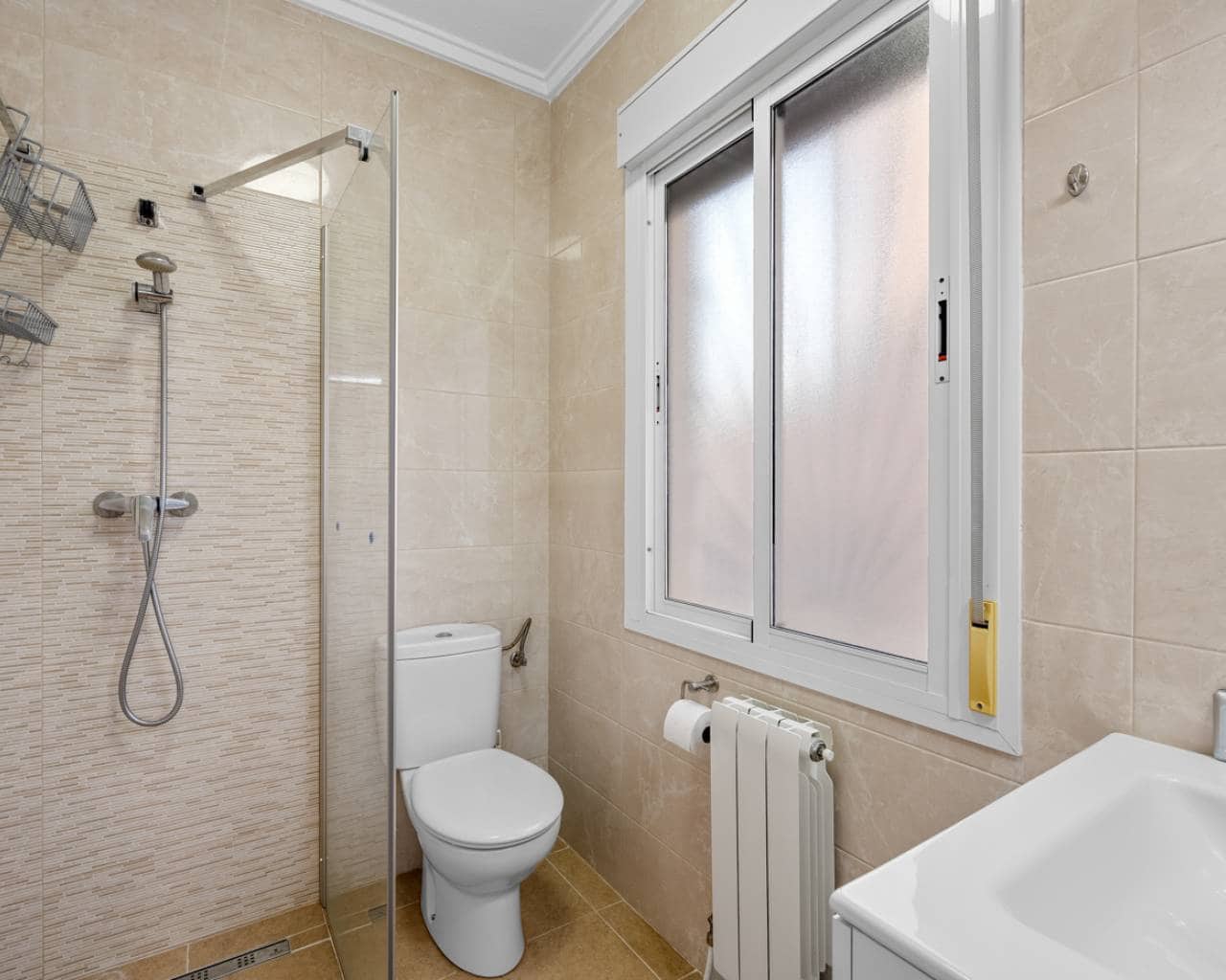 2 Zimmer Villa zu verkaufen in Ciudad Quesada mit Pool Garage - 325.000 € (Ref: 9426085)