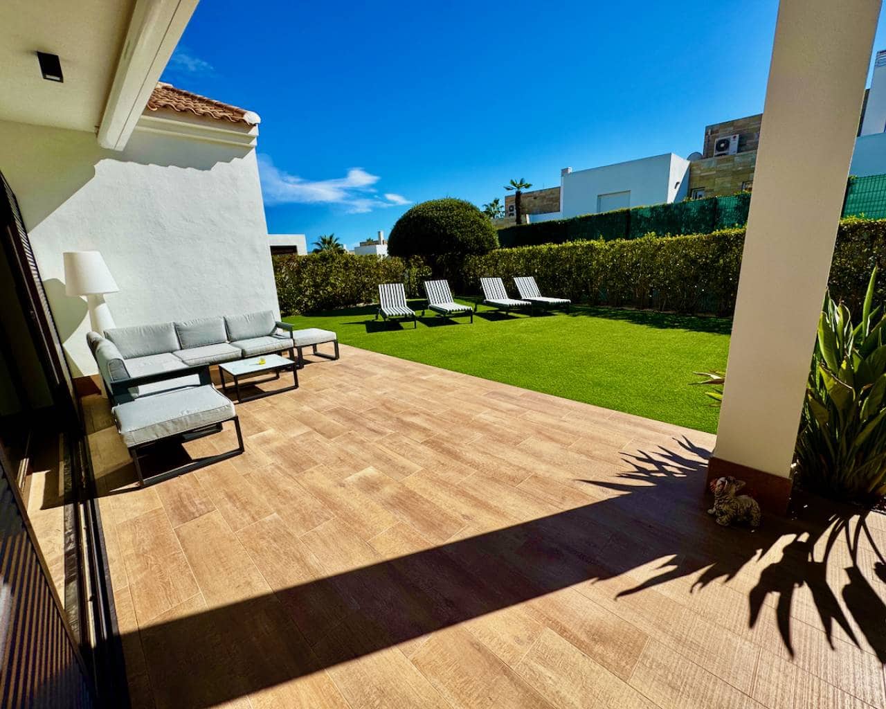 3 slaapkamer Villa te koop in Algorfa met zwembad garage - € 595.000 (Ref: 9426086)
