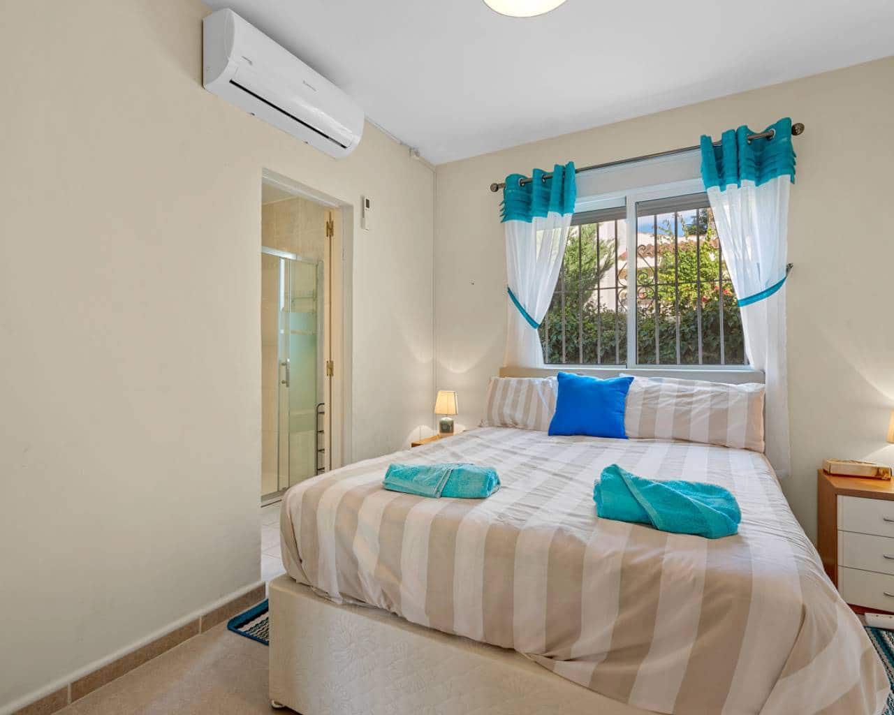 Chalet de 7 habitaciones en Ciudad Quesada en venta con piscina garaje - 650.000 € (Ref: 9426090)