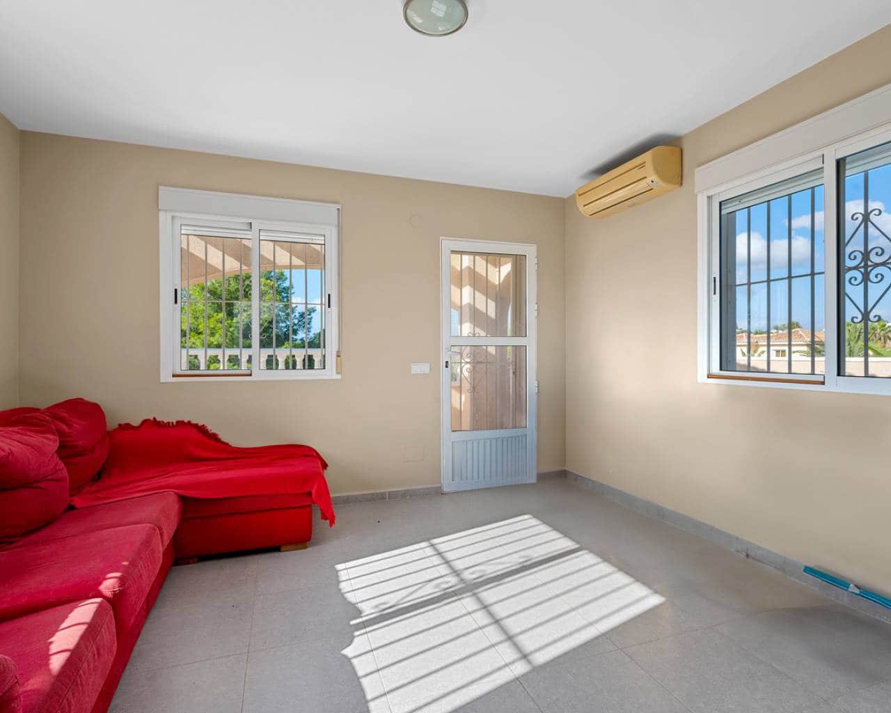 7 sovrum Villa till salu i Ciudad Quesada med pool garage - 650 000 € (Ref: 9426090)