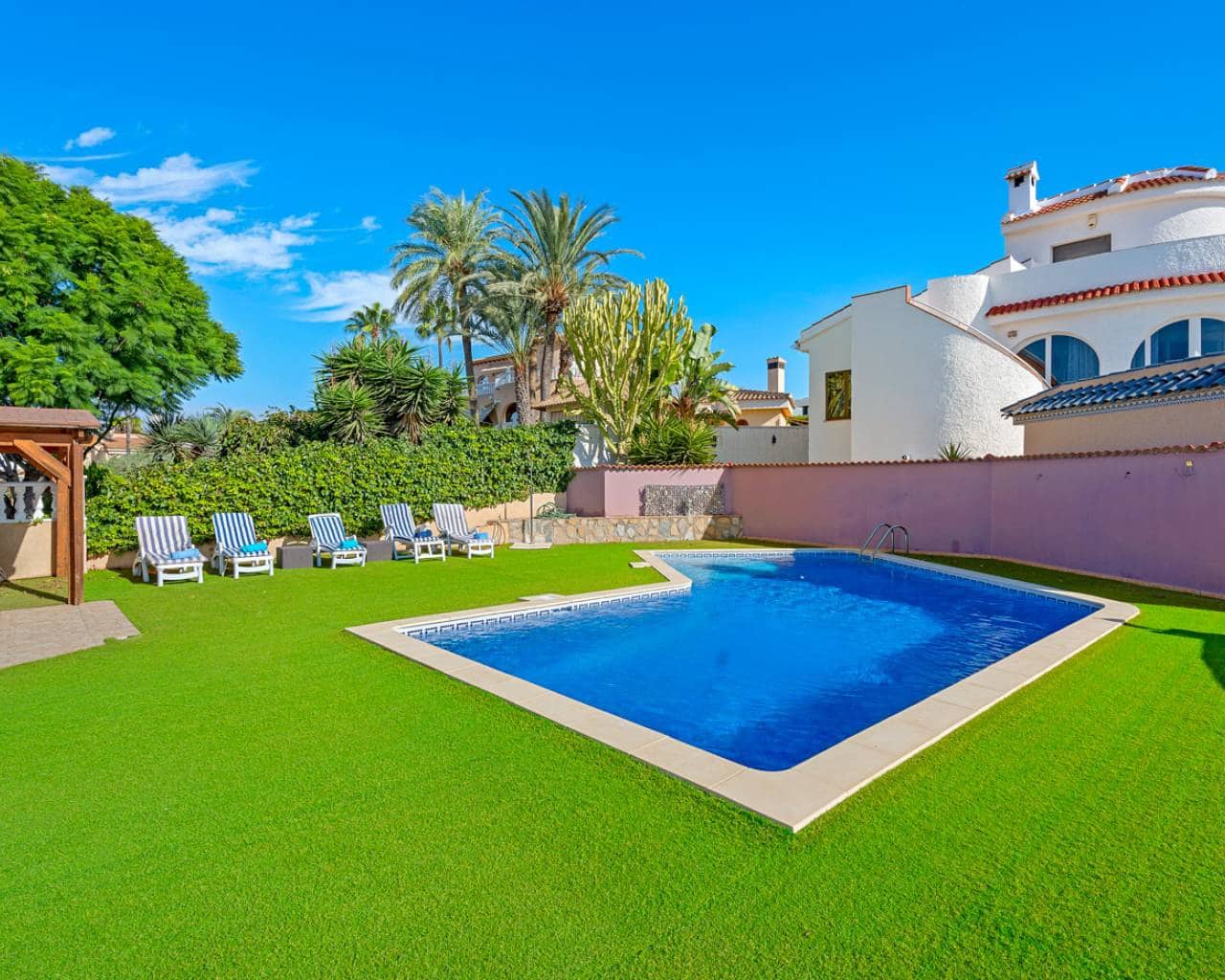7 sovrum Villa till salu i Ciudad Quesada med pool garage - 650 000 € (Ref: 9426090)