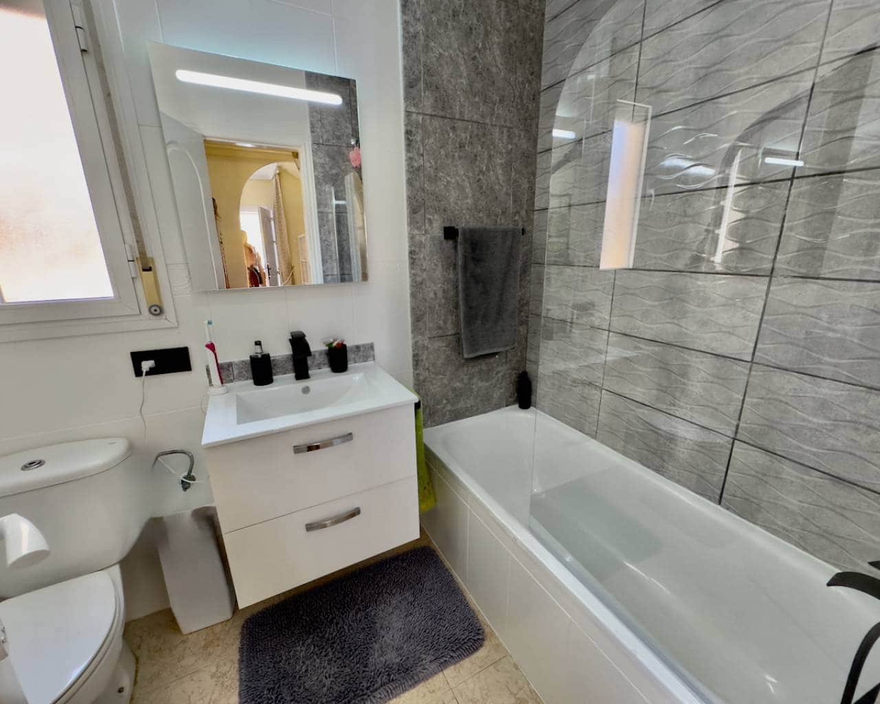 3 Zimmer Villa zu verkaufen in Ciudad Quesada mit Pool - 199.995 € (Ref: 9426095)